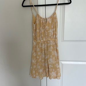 Yellow abercrombie dress size XS
